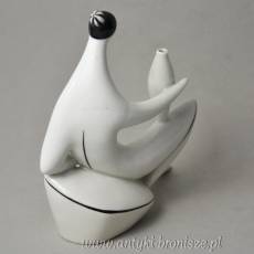 Rzeźba kobieta z wazonem porcelana Zsolnay projekt Török János 1960r biało czarna kolorystyka
