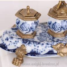 KRÓLEWSKI KAŁAMARZ - porcelana z brązem niebieski