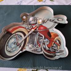 Taca w formie motocykla (Harley Davidson) z blachy, ze swiecacymi reflektorami - poz. 7016