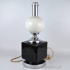 Lampa stołowa, geometryczna linia, ceramika i chrom Maison Barbie ? Francja lata 70-te 50/64cm