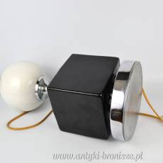 Lampa stołowa, geometryczna linia, ceramika i chrom Maison Barbie ? Francja lata 70-te 50/64cm