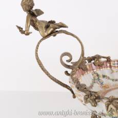 PIĘKNA PORCELANOWA PATERA Z AMORKIEM - GRAJKIEM!