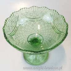 Zielona owocarka wzór “Girlandy” nr. 339 Huta Szkła Ząbkowice  wys.19,5cm
