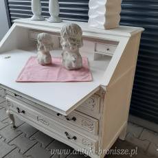 Sekretarzyk w stylu Shabby Chic