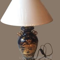 Porcelanowa lampa stołowa kobalt i złoto, dworskie motywy