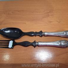 Bardzo stare sztucce do salaty w etui - srebro - poz. 393