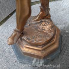 Figura z brazu zloconego Mefisto z gitara i szabla u boku - sygn. DeVeyer - poz. 3953