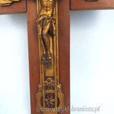 Artefakt religijny. krucyfiks, krzyż na ścianę, drewno, metal złocony Francja lata 50te
