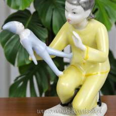 Dziewczynka z pajacem art deco  Miklós Veress Drasche węgierskie figurki lata 60te