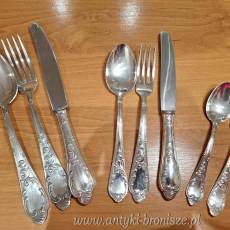 Sztucce-Kuferek (3 szufladki) z zestawem platerowych sztuccow, w stylu Régence - poz. 4325