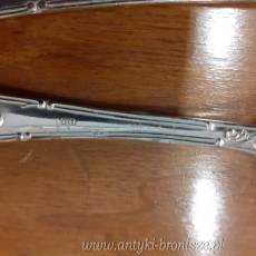 Sztucce-Kuferek (3 szufladki) z zestawem platerowych sztuccow, w stylu Régence - poz. 4325