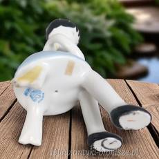 Dziewczynka z kotkiem lalki projekt Ősz Szabó Antónia Aquincum pikasy lata 60te