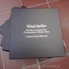 Royal Worcester “The King Arthur plates”. seria 6 talerzy z porcelany ze scenami z historii Krola Artura - poz. 5879