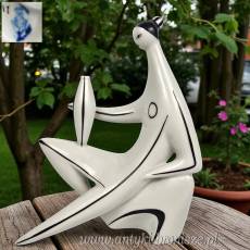 New Look kobieta z wazonem Zsolnay Török János 1960r biało czarna kolorystyka