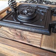 Wyjątkowa wisząca szafka