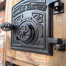 Wyjątkowa wisząca szafka