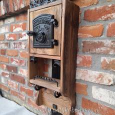 Wyjątkowa wisząca szafka