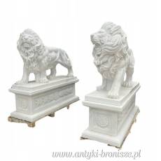 Lwy z marmuru białe lew na postumencie 160 cm rzeźba