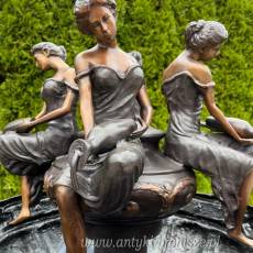 FONTANNA Z KOBIETAMI Z BRAZU 8 kobiet muzy