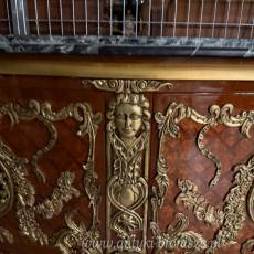 MASYWNA POSTACIOWA  komoda -bufet w stylu barokowym