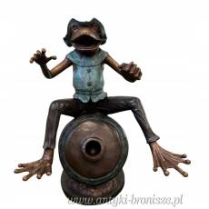 ŻABA NA BECZCE - fontanna z brązu