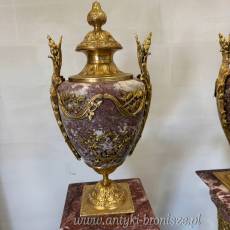 SŁUPKI MARMUROWE Z AMFORAMI unikat Bordo