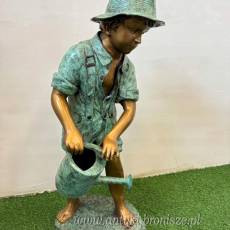 OGRODNIK - chłopiec FIGURA Z BRĄZU