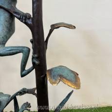 FIKAJĄCE ŻABY Z BRĄZU