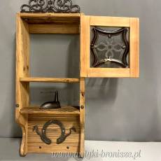 Szafka wisząca ze starego drewna