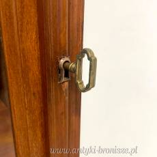 Słupek / witryna w stylu secesyjnym