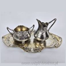 Secesyjny serwis do kawy mlecznik i cukiernica na tacy plater WMF 1900r