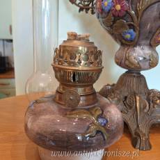 Lampa naftowa Holenderska, z bialym kloszem - poz. 1245