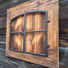 Okno żeliwne dekoracja ścienna.