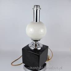 Lampa stołowa, geometryczna linia, ceramika i chrom Maison Barbie ? Francja lata 70-te 50/64cm