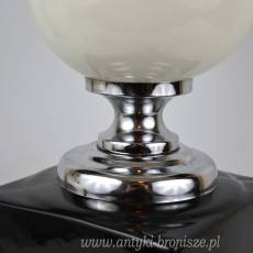 Lampa stołowa, geometryczna linia, ceramika i chrom Maison Barbie ? Francja lata 70-te 50/64cm