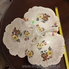 Patera apperitif 3 komory z raczka, malowana w kwiaty porcelana francuska sygn. Limoges - poz. 4575