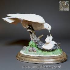 Gołębica karmiąca pisklęta biskwit Díaz Pardo O Castro Hiszpania lata 50/60te