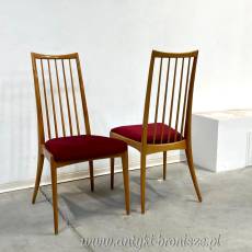 stół rozkładany z krzesłami