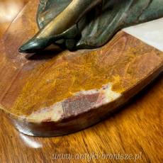 Rzeźba w stylu art. deco