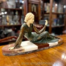 Rzeźba w stylu art. deco