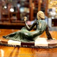 Rzeźba w stylu art. deco