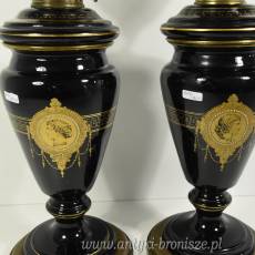 Imponujaca para lamp naftowych (2 szt.) z matowymi abażurami - poz. 6824