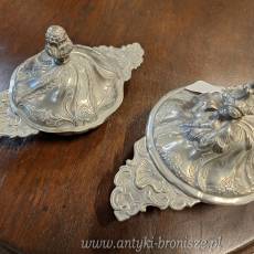 Para pojemnikow z przykrywkami, z posrebrzanej cyny - poz. 4167