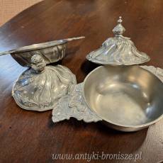 Para pojemnikow z przykrywkami, z posrebrzanej cyny - poz. 4167