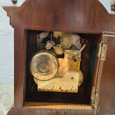 Zegar stołowy "John Thomas London - Warmink", drewniany wg modelu z XVII - poz. 4171