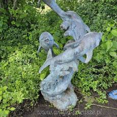 FONTANNA  Zachwycająca fontanna z 4 delfinami i falami