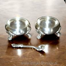 2 Solniczki komplet z łyżeczką Austria sygnowane Arthur Krupp Berndorfer Metallwarenfabrik, po 1891