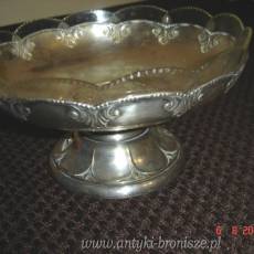 Patera plater na nozce z ladnym krysztalowym wkladem - poz. 3817