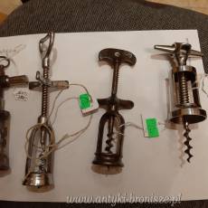 WYPRZEDAZ 50% - Korkociąg przeciwskrętny, z 3-ramiennym śmigiełkiem oraz uchwytem do kapsli - poz. 6476