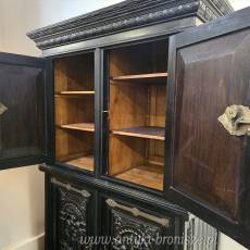 Antyczny kredens pałacowy (bieliźniarka) dębina, płaskorzeźby o tematyce religijnej XIXw - unikat